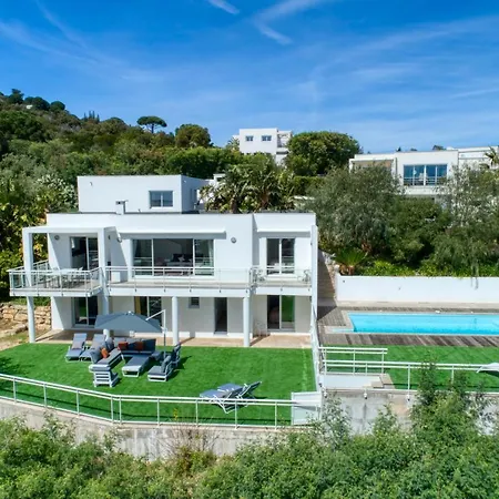Magnificent Contemporary 5-star With Sea View And Heated Swimming Pool, Near Saint Tropez Villa