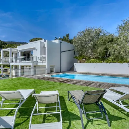 Magnificent Contemporary 5-star With Sea View And Heated Swimming Pool, Near Saint Tropez Cavalaire-sur-Mer